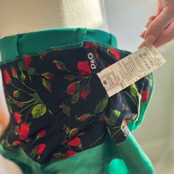 SOLD OUT: 🍦SUNDAE SPRING SALE🍦 Dolce & Gabbana Ivy Silk Midi Dress, size M - Picture 9 of 16